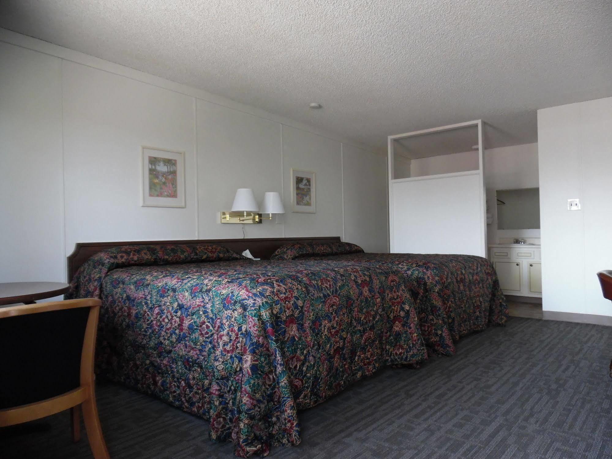 Budget Host Inn Fort Collins Eksteriør bilde